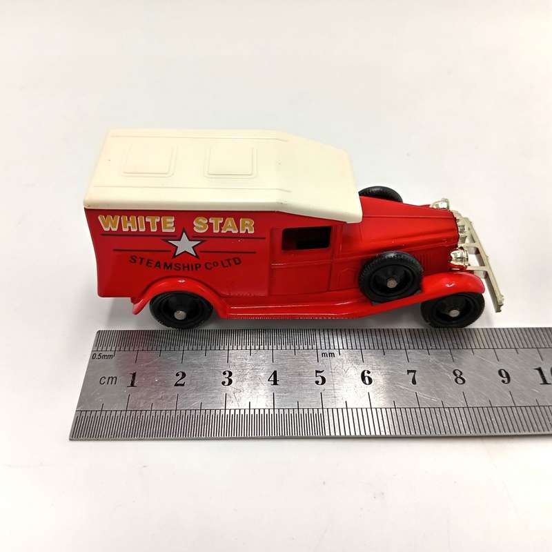 Lledo 1936 Packard white Star Steamship company advertising in box