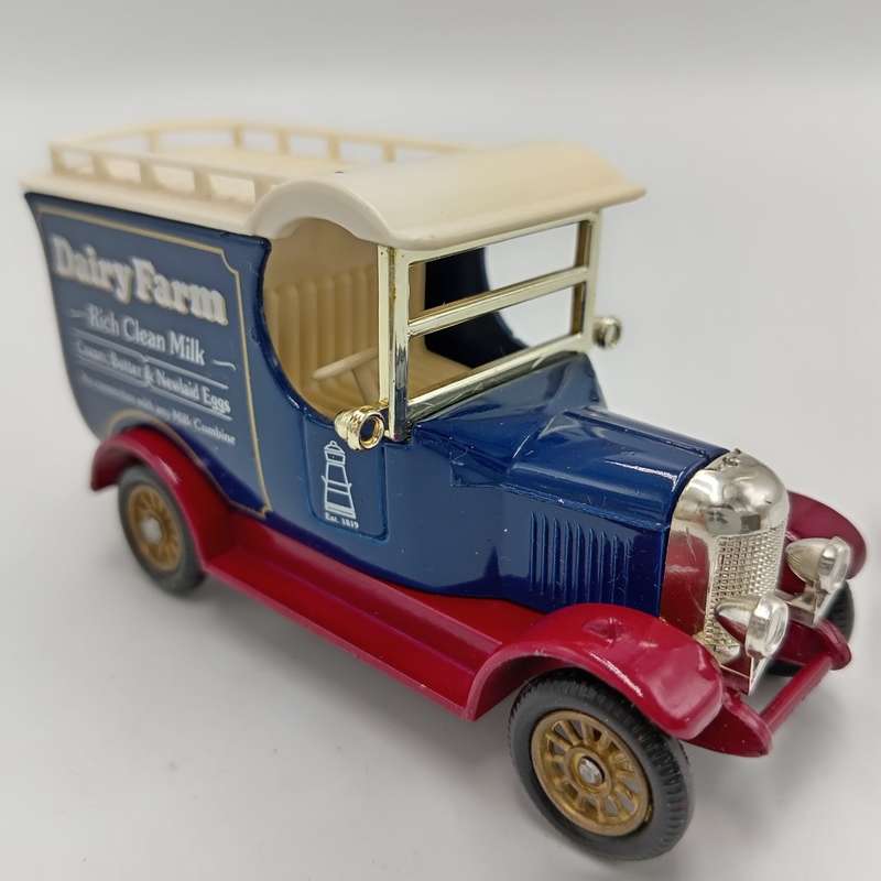 Lledo die-cast model car - advertisement model for `Dairy farm` in box