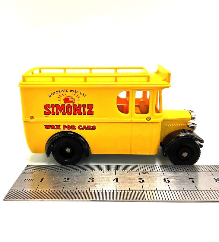 Lledo die-cast advertisement model car for `Simoniz` in box