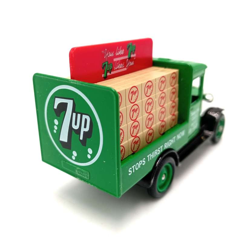 Lledo Chevrolet 7up advertisement die-cast model car in box