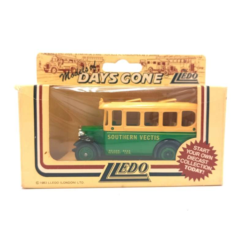 Lledo Dennis Coach - Southern Vectis advertising model car in box