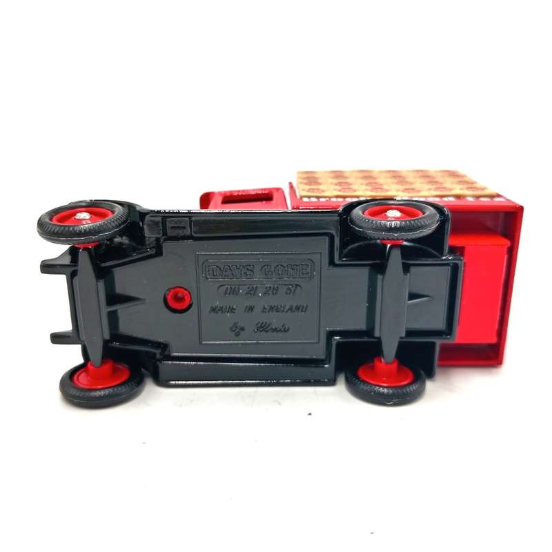 Lledo Chevrolet truck - Brooke Bond tea advertising model car in box