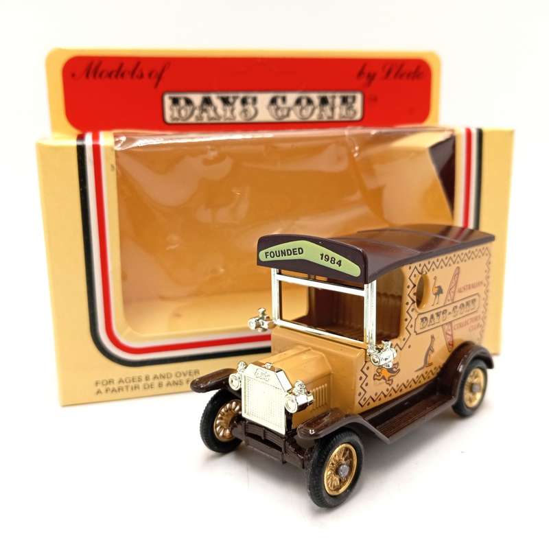 Lledo Ford model T 1984 collectors club Days Gone delivery van in box