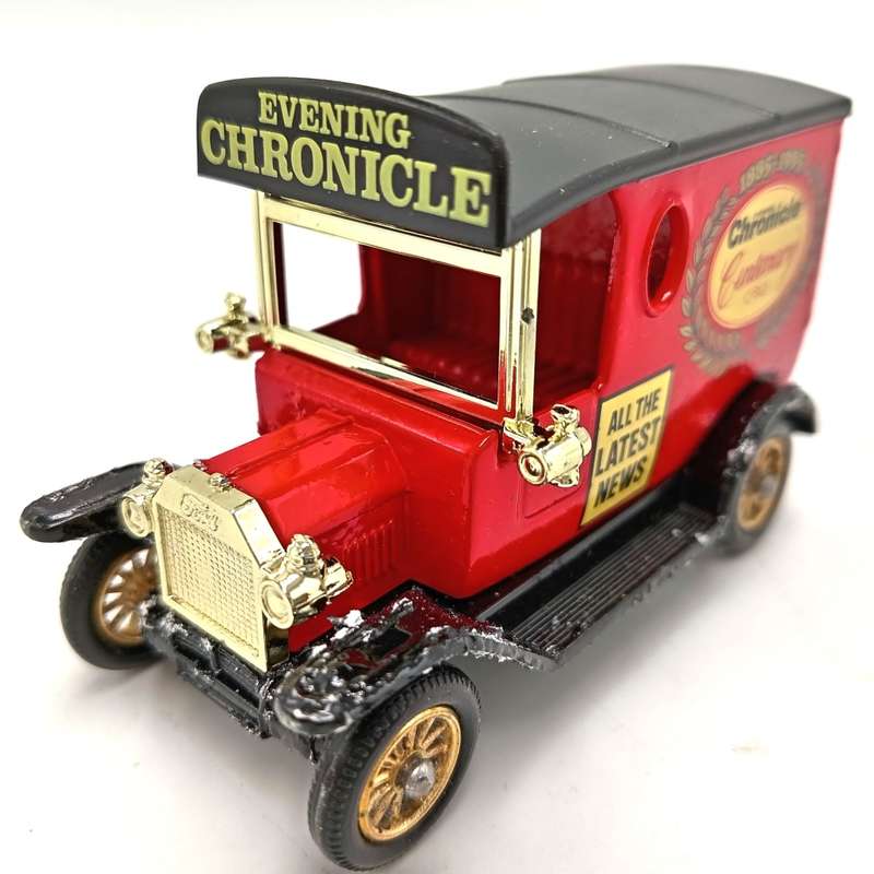 Lledo Ford Model T Evening chronicle delivery van model in box
