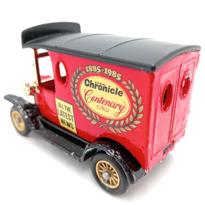 Lledo Ford Model T Evening chronicle delivery van model in box
