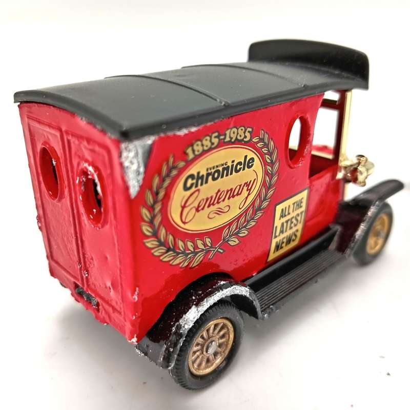 Lledo Ford Model T Evening chronicle delivery van model in box