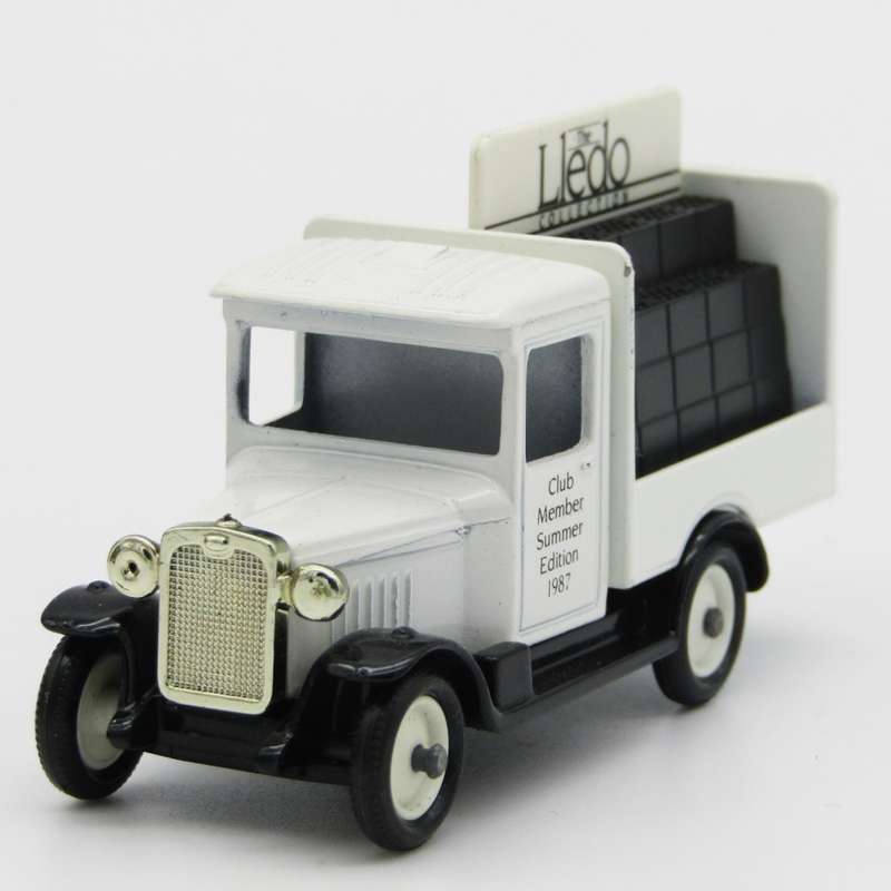 Lledo Chevrolet delivery van Club member Summer edition 1987 model car in box