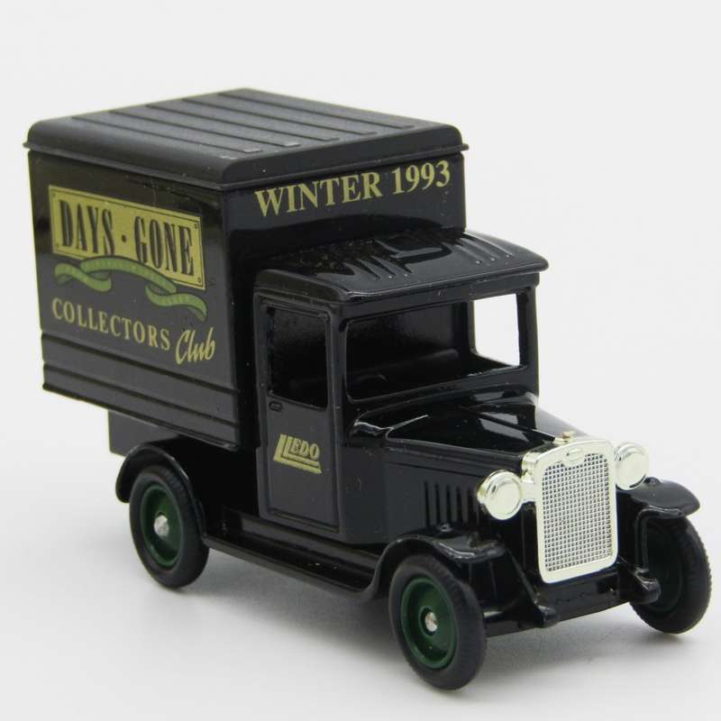Lledo Chevrolet van 1993 collectors club model car in box