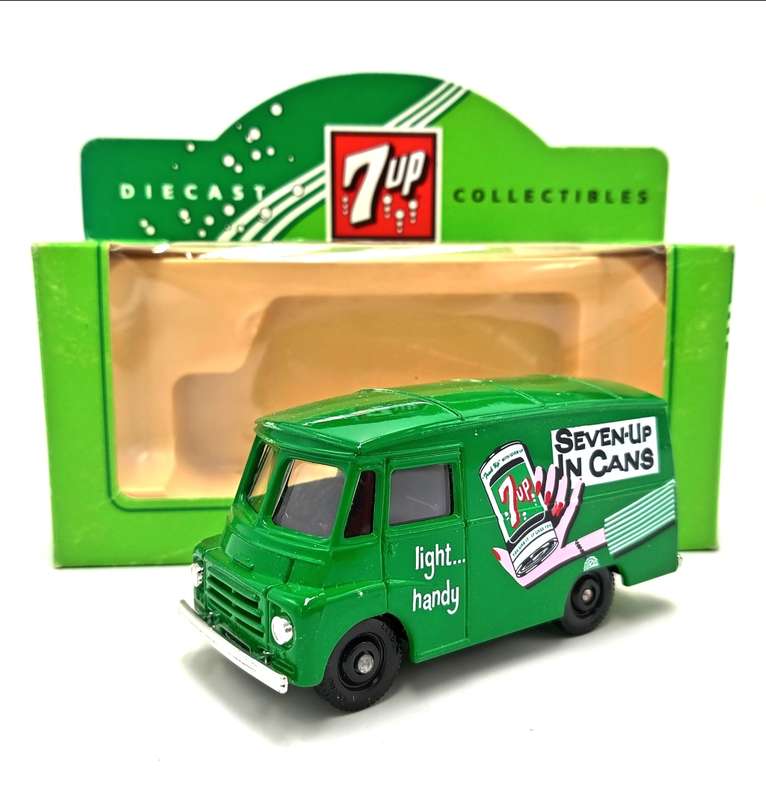 Lledo 1959 Morris LD-150 7-up delivery van model car in box