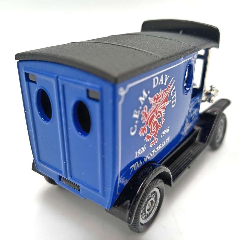 Lledo Ford Model T C.E.M Day Ltd delivery van model car in box