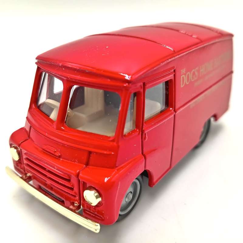 Lledo 1959 Morris LD 150 The Dog`s Home Battersea delivery van model in car  in box