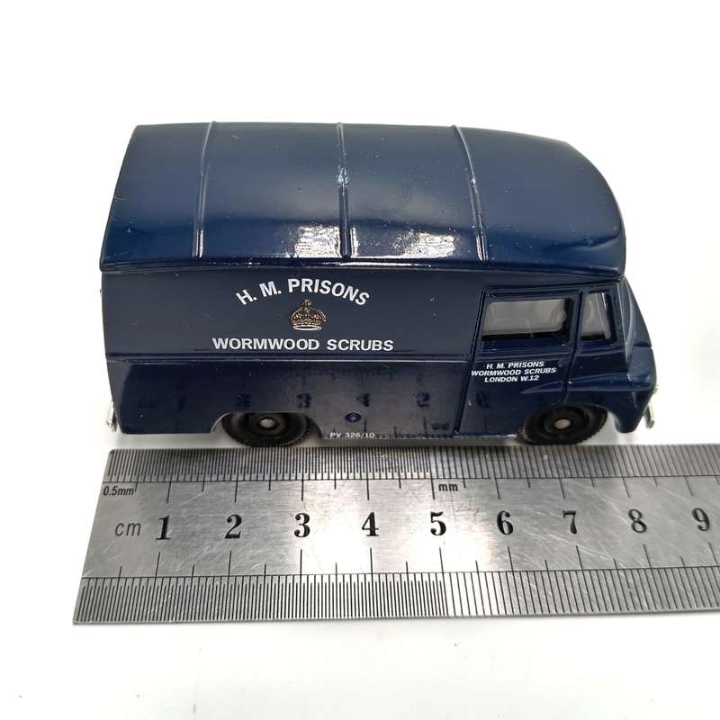 Lledo Morris LD 150 van - Coventry Evening Telegraph model car in box