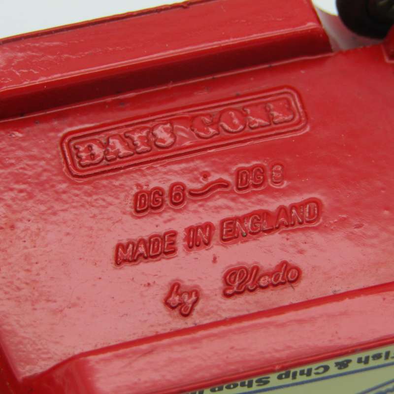 Lledo Ford Model T Harry Ramsden`s delivery van model car in box