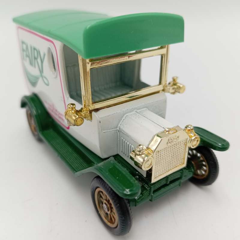 Lledo Ford Model T Fairy delivery van model car in box