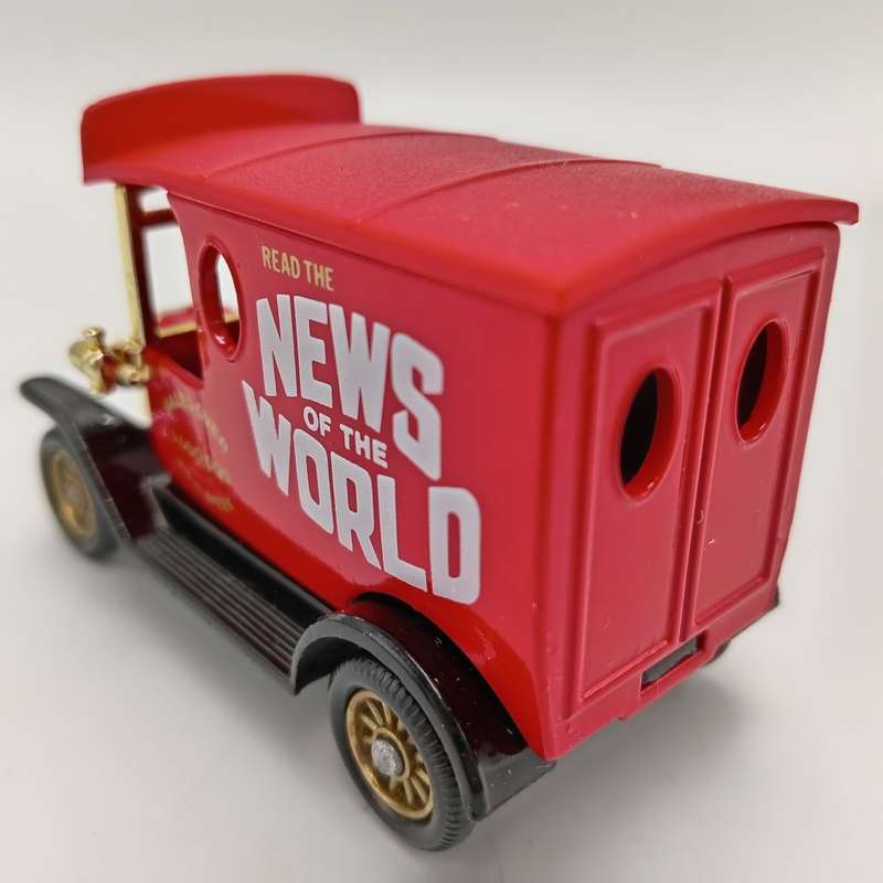 Lledo Ford model T News of the World delivery van in box