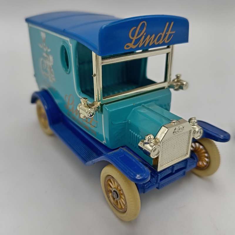 Lledo Ford model T advertisement die-cast van - Lindt - in box