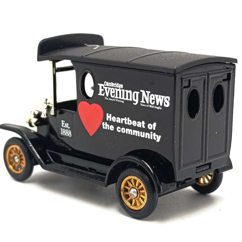 Lledo Ford Model T Cambridge Evening News delivery van model car in box