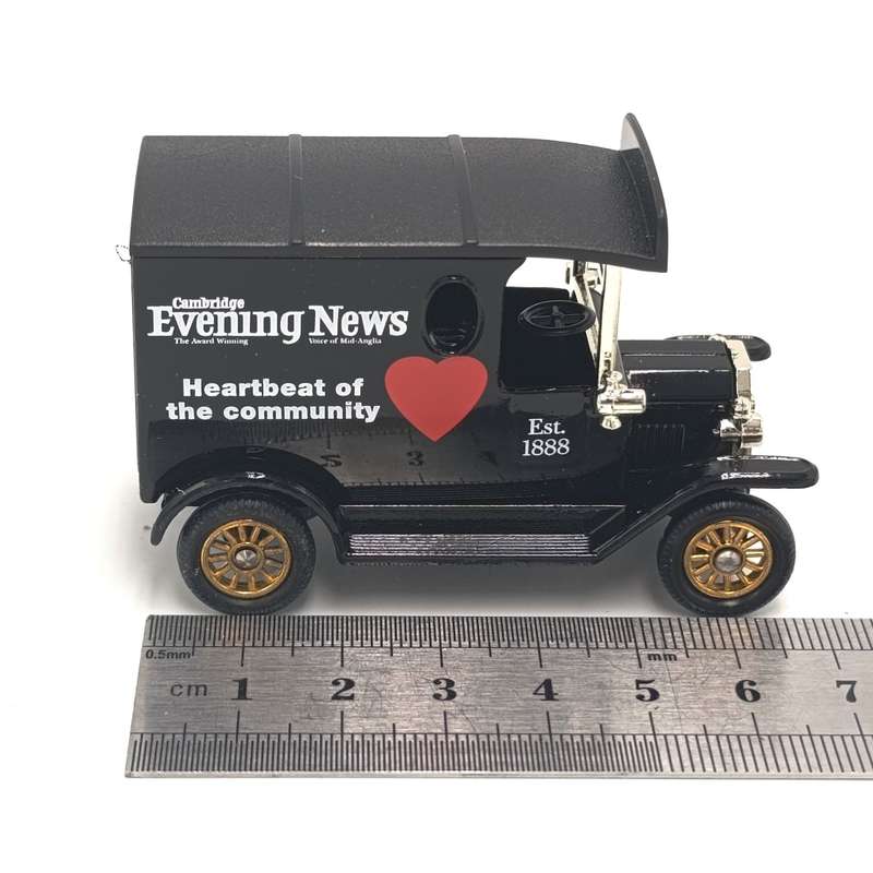 Lledo Ford Model T Cambridge Evening News delivery van model car in box