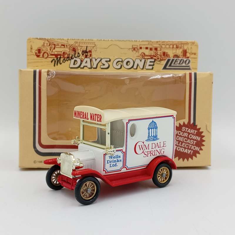 Lledo Ford Model T CWM Dale Spread Wells drinks Ltd model car in box