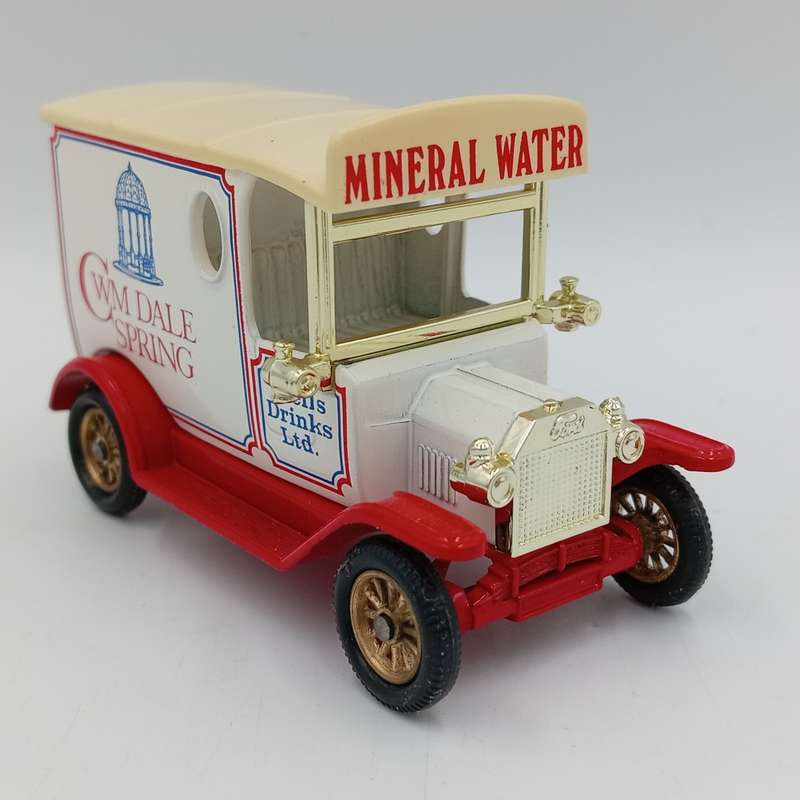 Lledo Ford Model T CWM Dale Spread Wells drinks Ltd model car in box