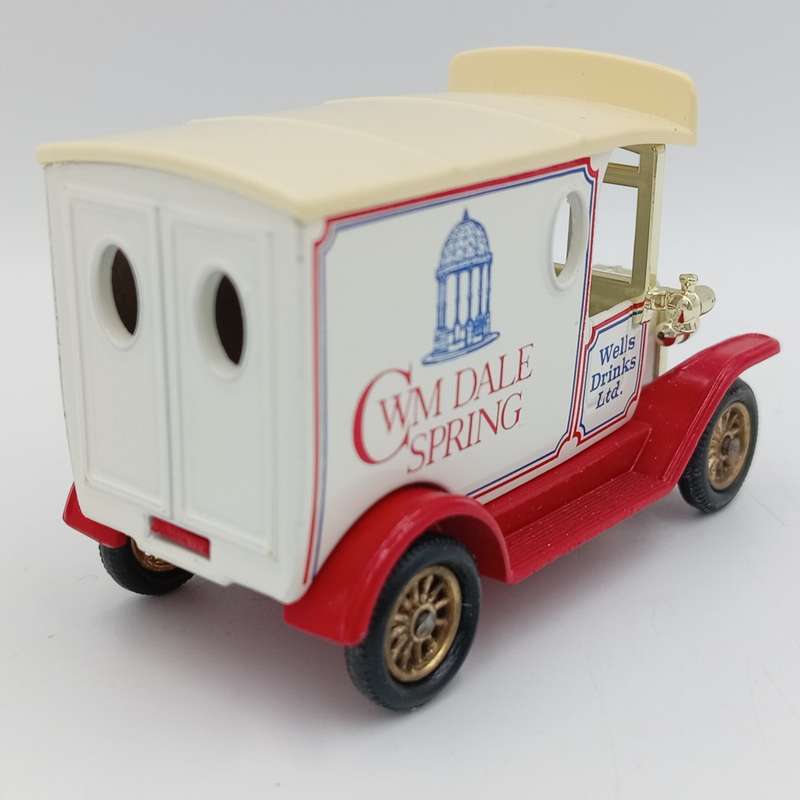 Lledo Ford Model T CWM Dale Spread Wells drinks Ltd model car in box