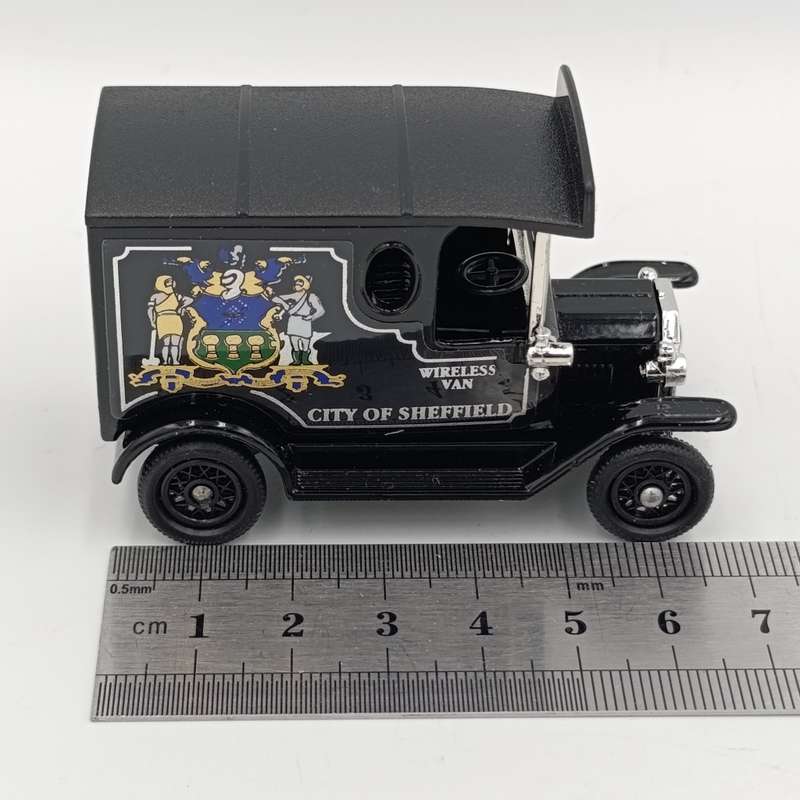 Lledo Ford Model T City of Sheffiled Wireless van model car in box