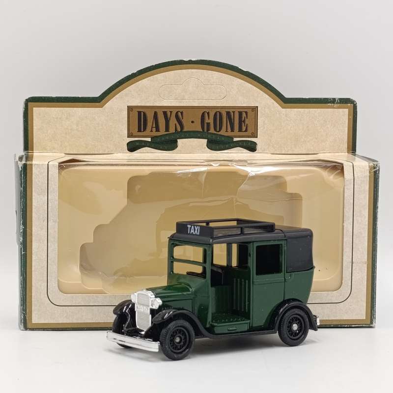 Lledo 1933 Austin dark green taxi model car in box