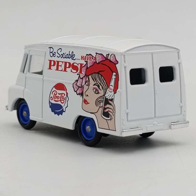 Lledo 1959 Morris LD 150 Pepsi delivery van model car in box