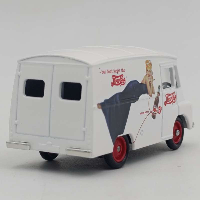 Lledo 1959 Morris LD 150 Pepsi-Cola delivery van model car in box