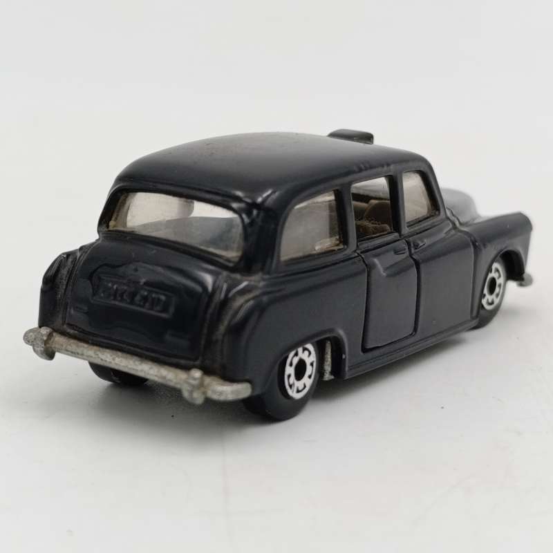 Vintage Matchbox Taxi FX4R die-cast toy car - scale 1/60
