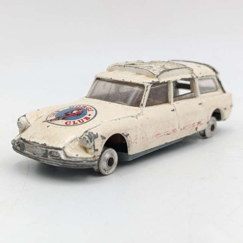 Corgi Toys Citroen Safari Corgi ski club model car - no tyres