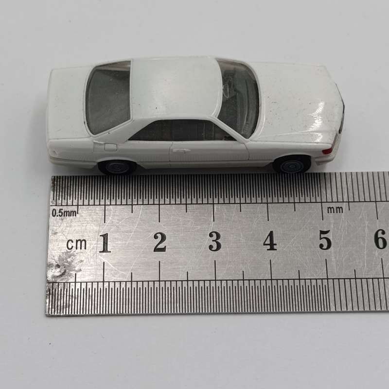 Herpa Mercedes-Benz 560 SEC HO scale model car