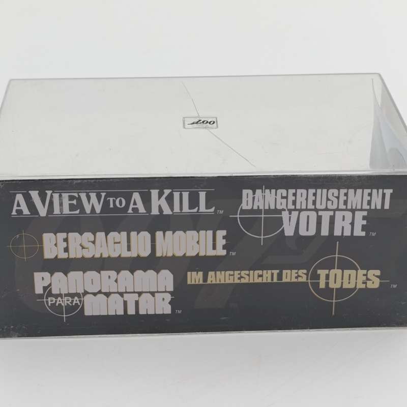 James Bond 007 Renault II Taxi die-cast model car - a view to a kill