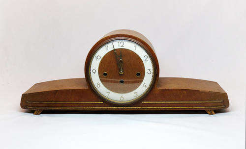 Perfut mantle clock