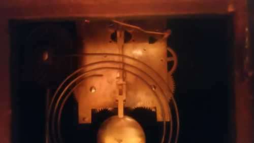 Mantel clock
