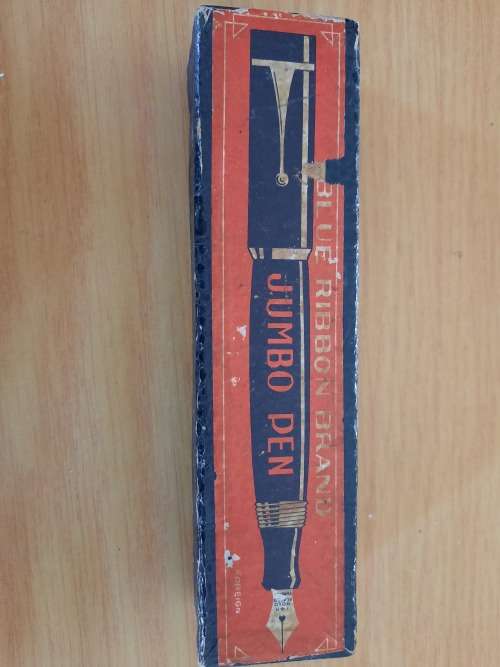 vintage ink pen and original box