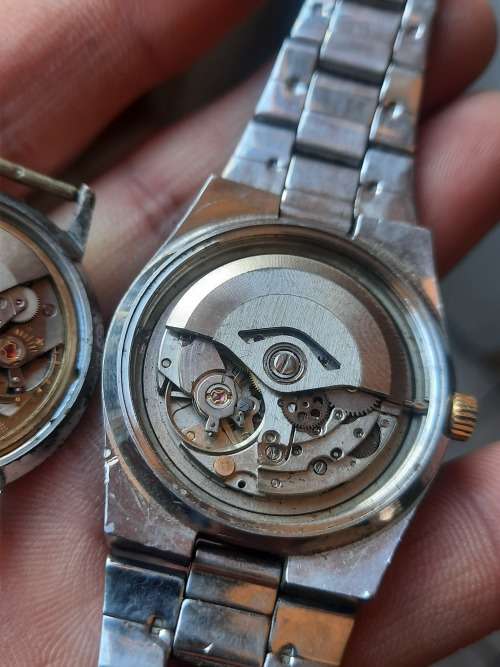 2 vintage men`s watches