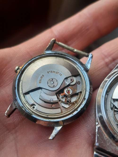 2 vintage men`s watches