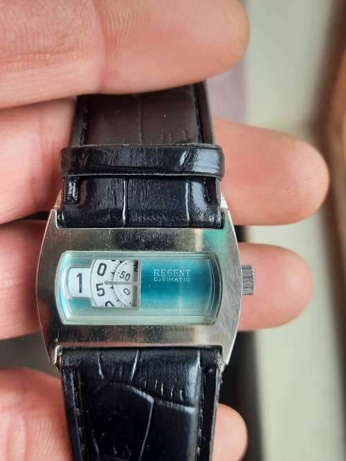 vintage men's Regent digimatic watch