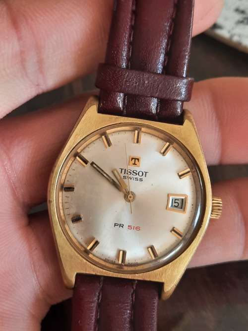 vintage men's Tissot Pr 516 watch