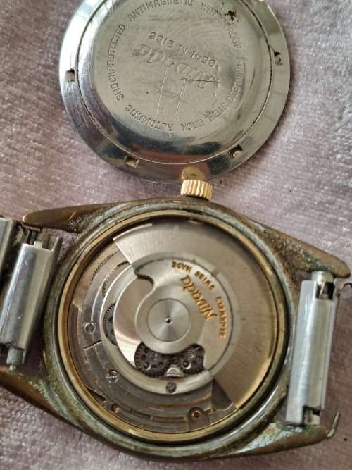 vintage men's Nivada automatic