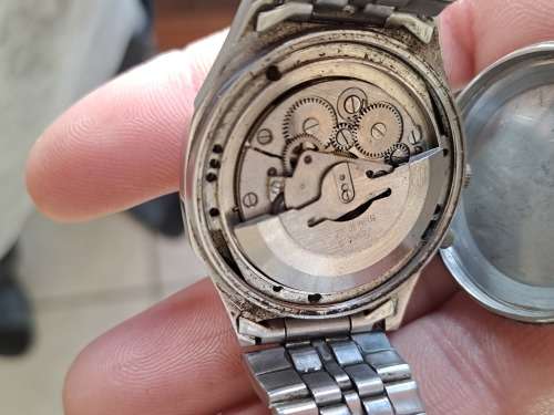 vintage men's poise automatic watch
