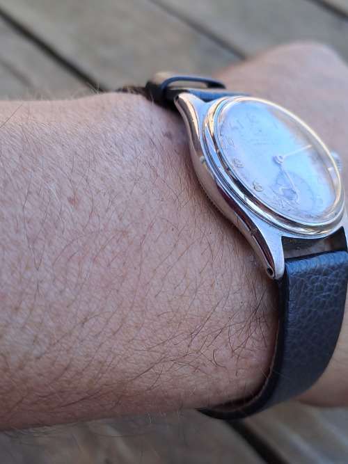 vintage men's rolex in beautiful and hard 2 fine condition