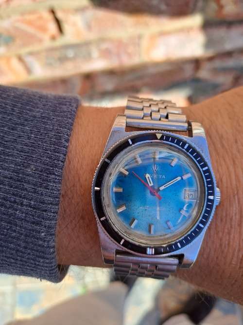 vintage men's invicta watch