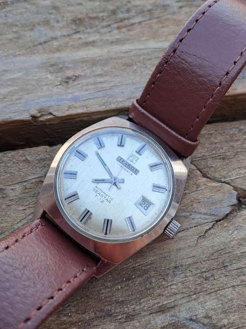 vintage men's Tissot visodate