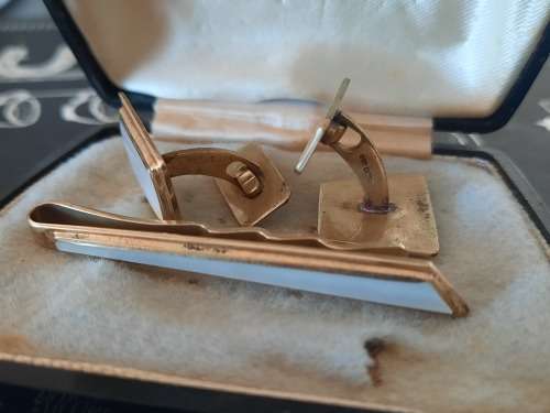 Vintage Gold pearl cufflinks and tie pin