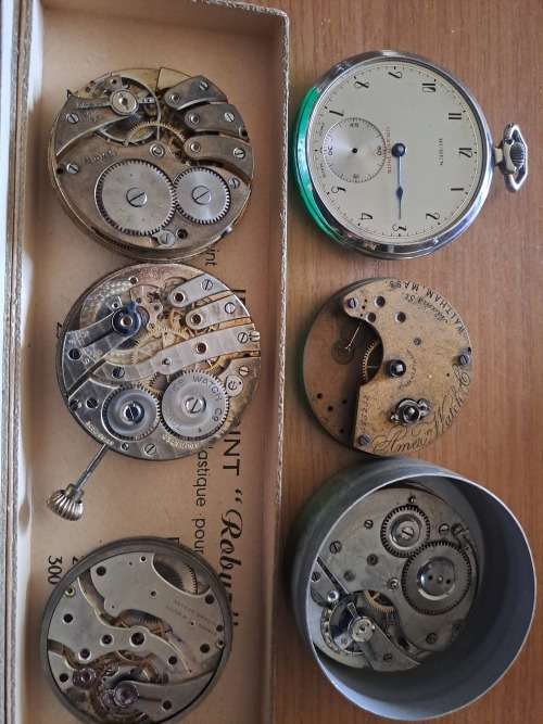 Lots of Vintage pocket watches and parts