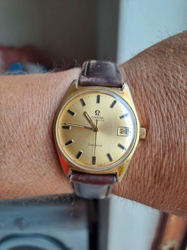 Vintage men`s omega automatic watch