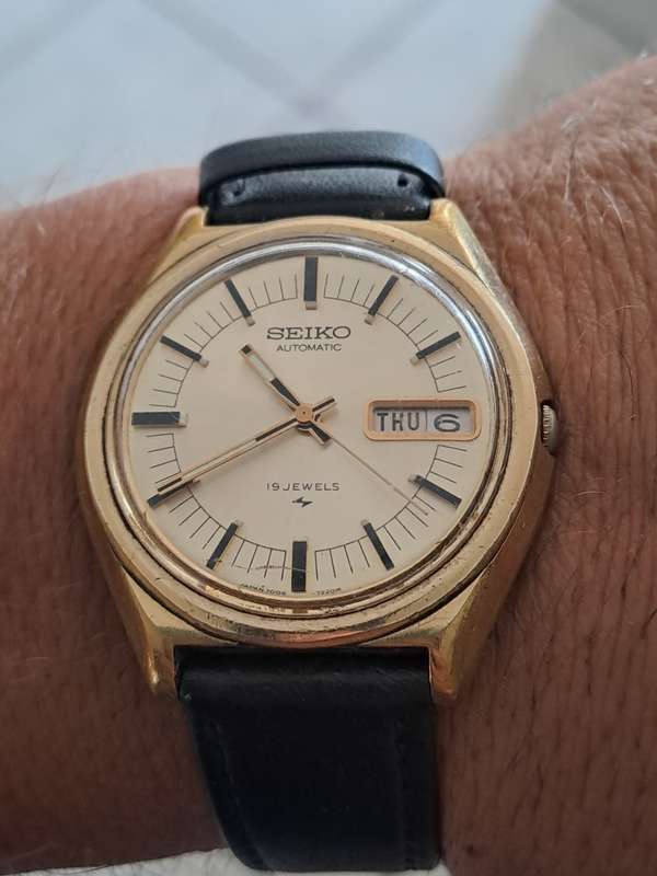 Vintage men`s seiko automatic