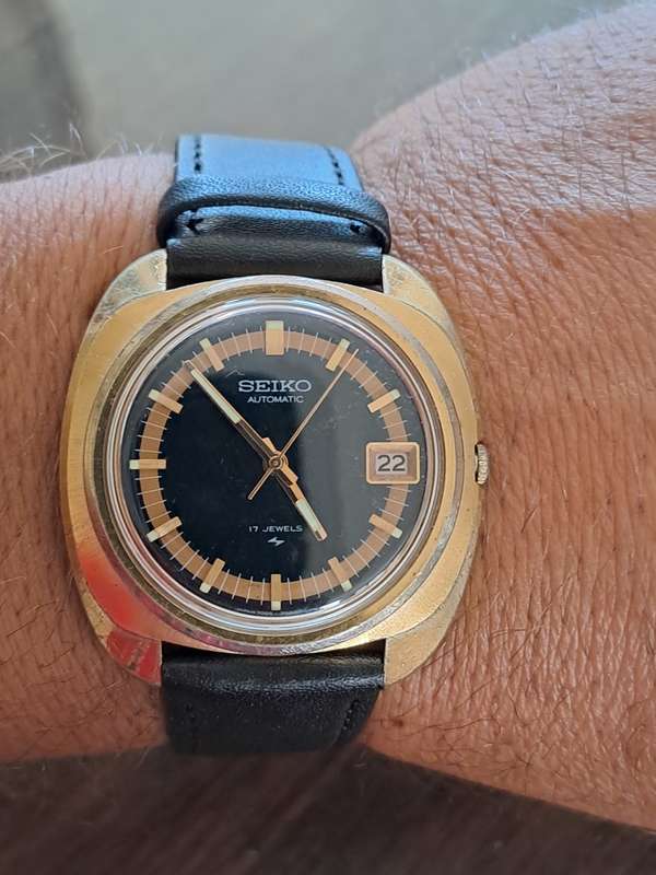 Vintage men`s seiko automatic